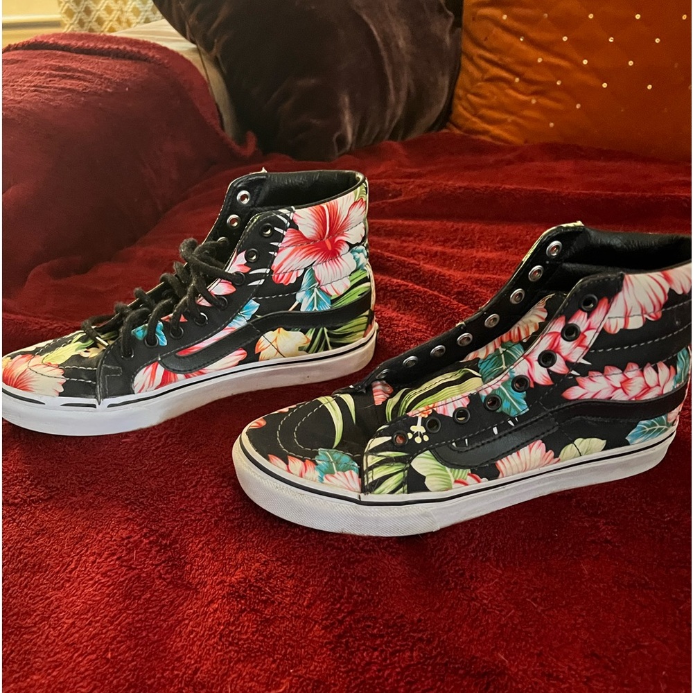 Vans floral skateboard hightops